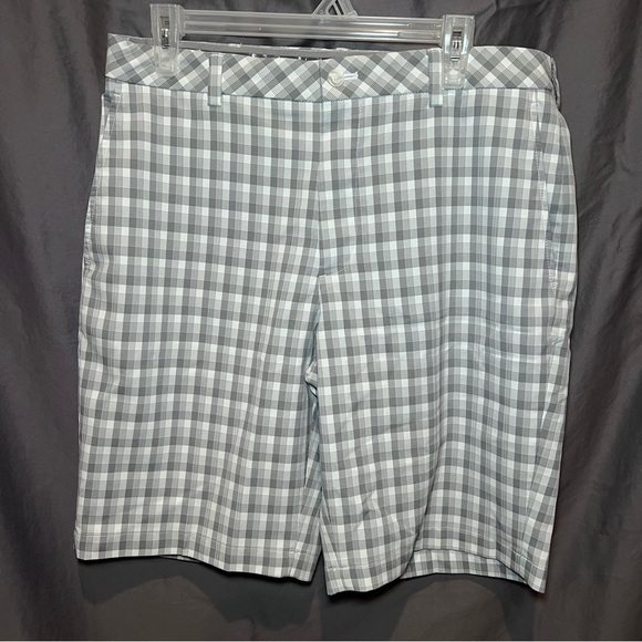 Walter Hagen Men’s Golf Shorts ⛳️ Grey & White Plaid Size 34 - Picture 1 of 5